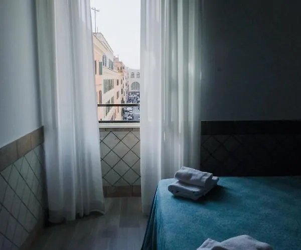 Square Гостевой дом